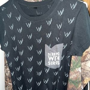 Hot Topic Sleeping with Sirens Band Tee